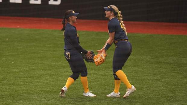 softball photo 3